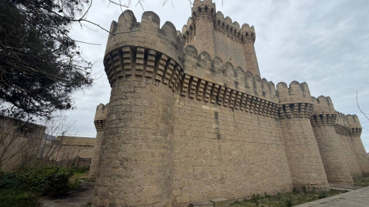 Исторический замок в Баку оказался под угрозой