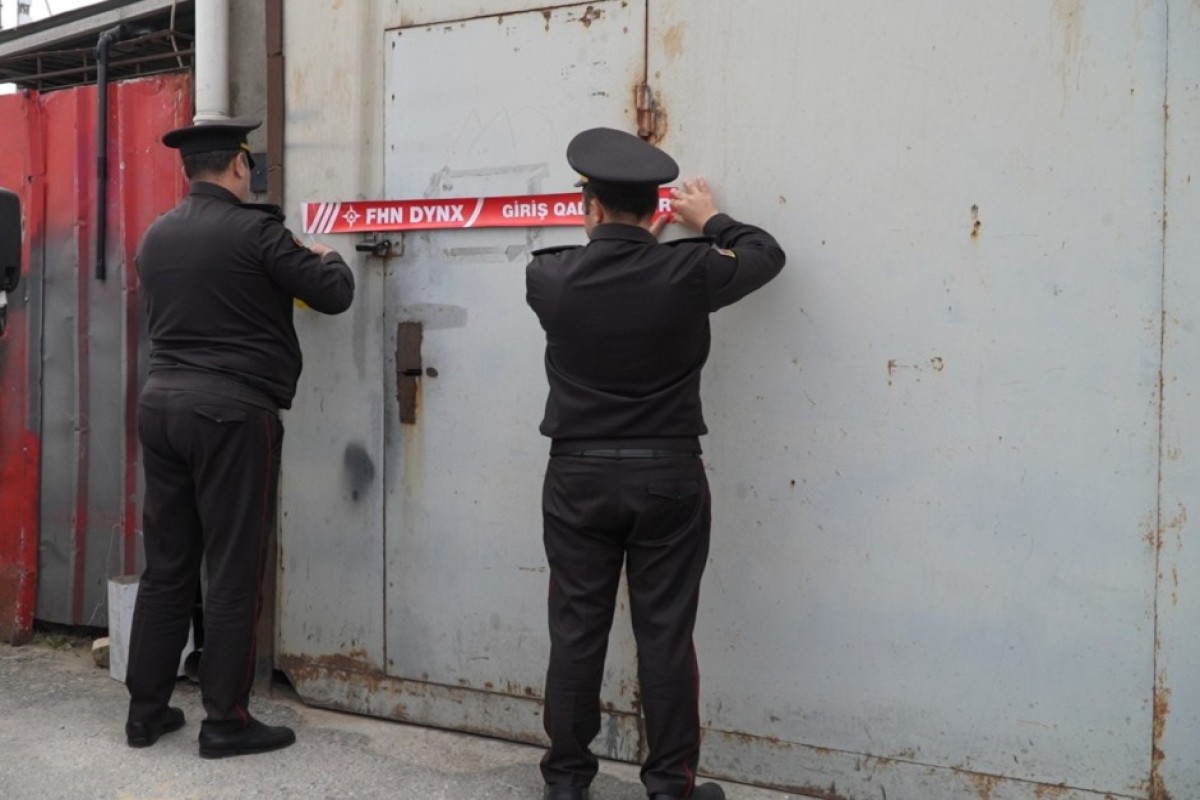 В Бинагади закрыли мебельный цех 2 В Бинагади закрыли мебельный цех