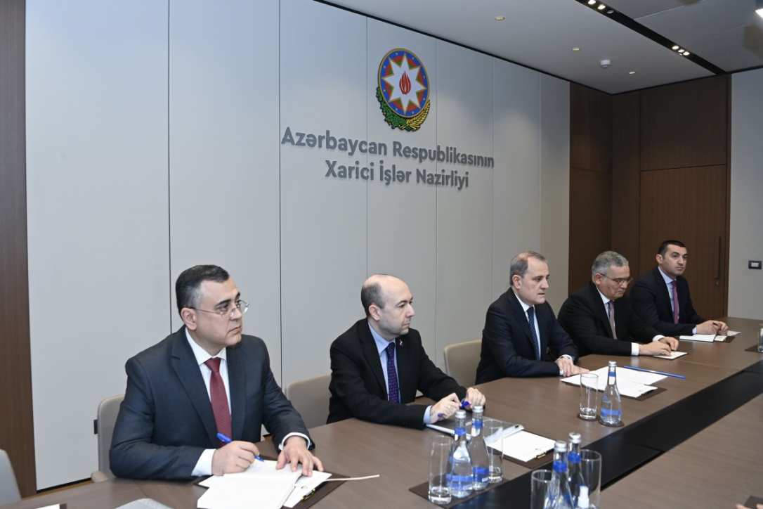 Азербайджан и Швейцария обсудили двусторонние отношения