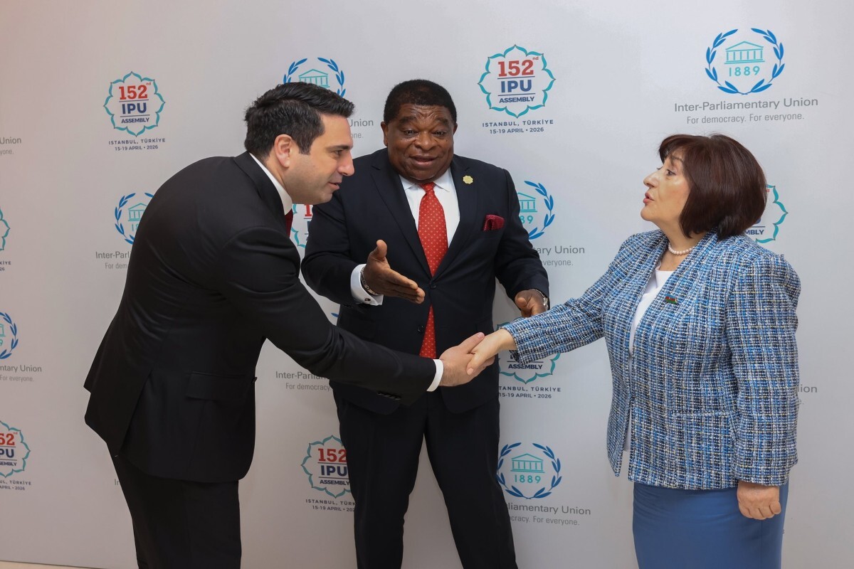 Спикеры парламентов Азербайджана и Армении обсудили развитие диалога и укрепление мира