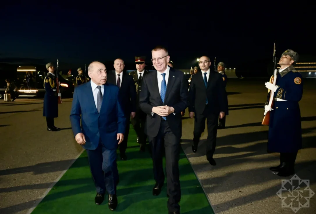 Эдгарс Ринкевичс прибыл в Баку