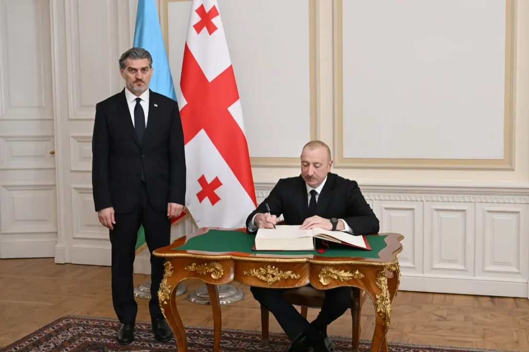 Что написал Ильхам Алиев в памятной книге в Тбилиси?