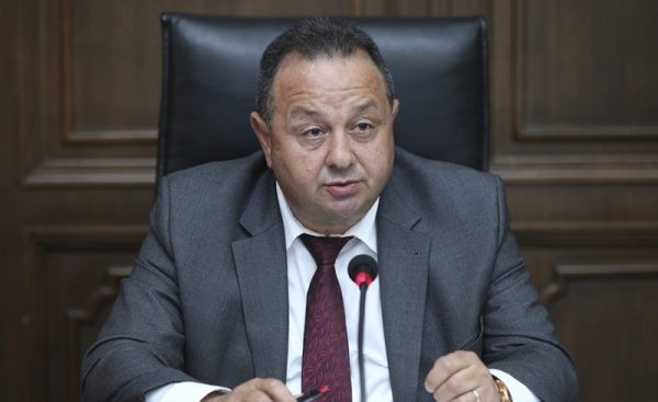 Экс-замглавы Минобороны Армении предъявлены обвинения по делу о коррупции