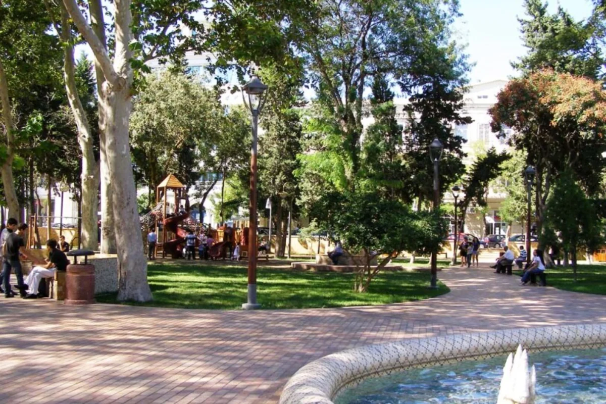 В Баку стартует программа благоустройства городской среды