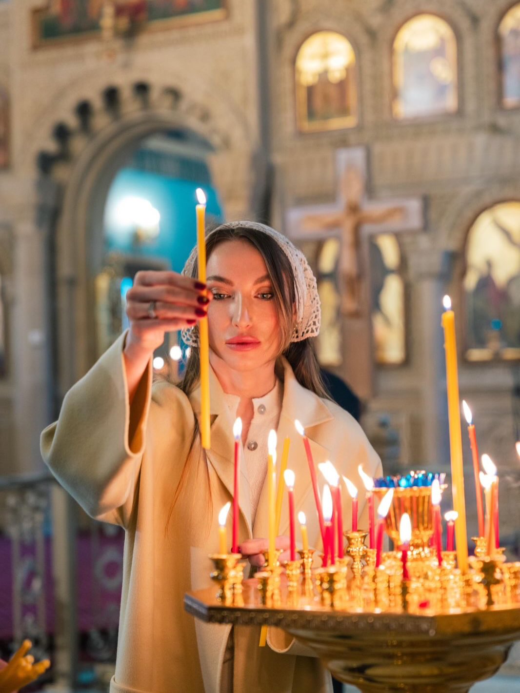 Алёна Алиева поздравила с Пасхой в Instagram