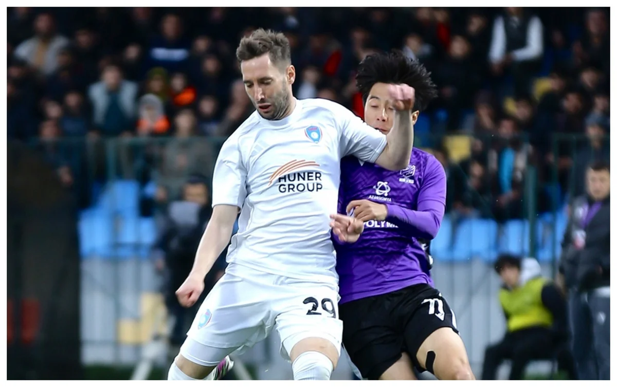 Полузащитник «Туран Товуз» вошел в историю азербайджанского футбола 3 Полузащитник «Туран Товуз» вошел в историю азербайджанского футбола