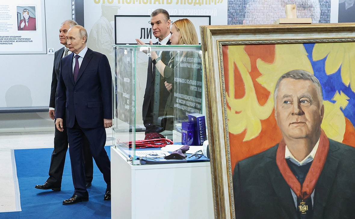 «Мне ещё рано уходить»: Путин вспомнил последний разговор с Жириновским