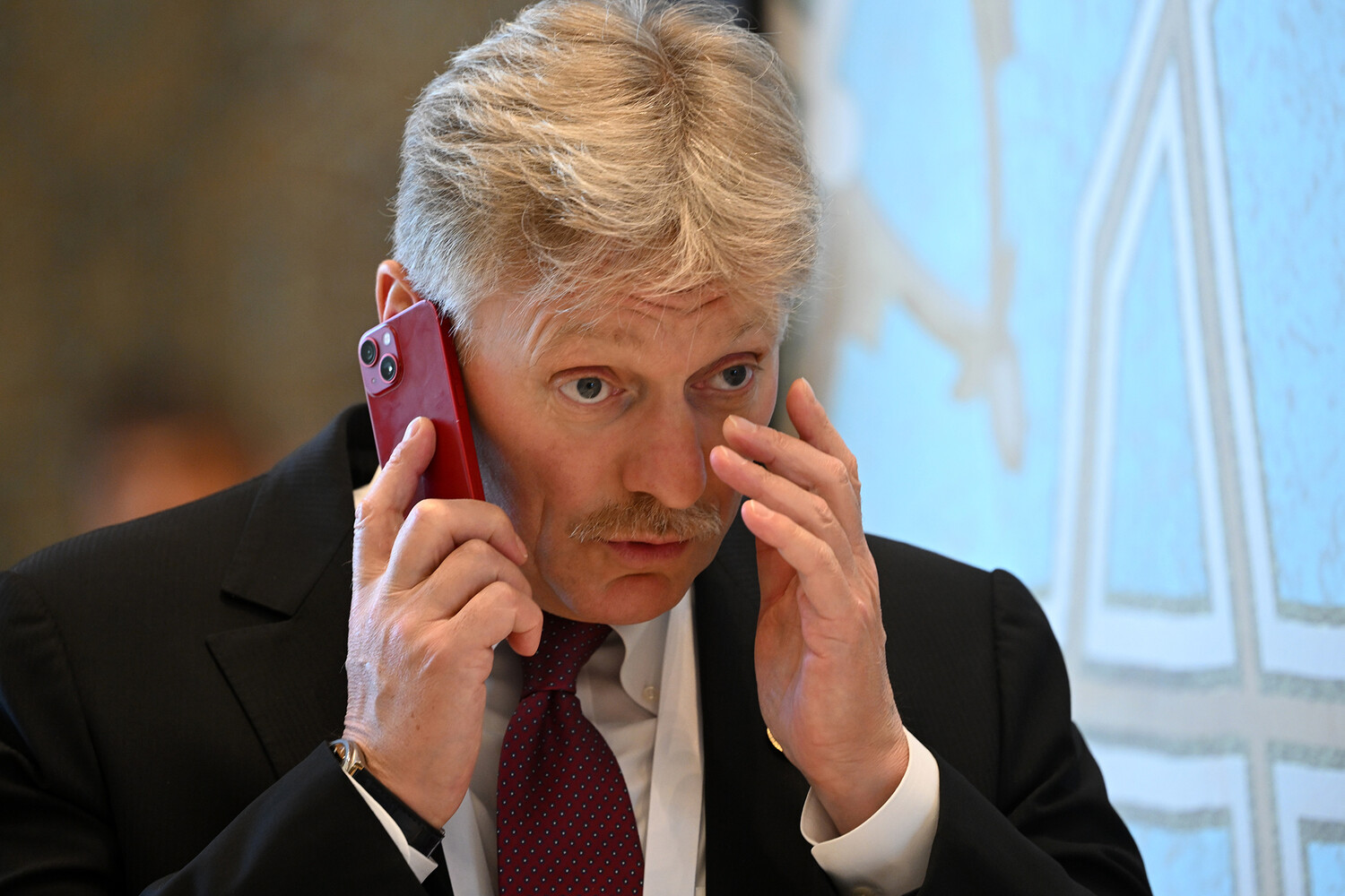 Песков уверен, что россияне с "пониманием" относятся к блокировке мессенджеров