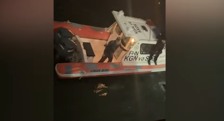 На бакинском бульваре спасли тонущую девушку