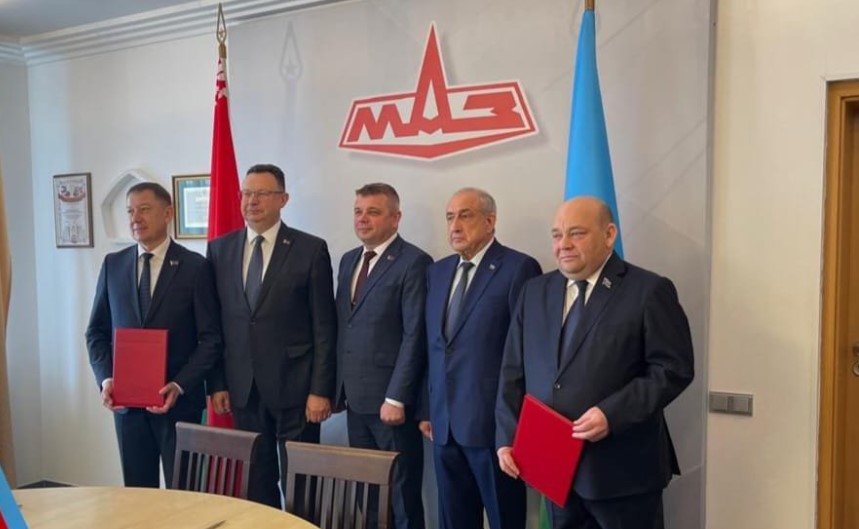 Азербайджан и Беларусь расширяют сотрудничество: в Гяндже соберут ещё 100 машин