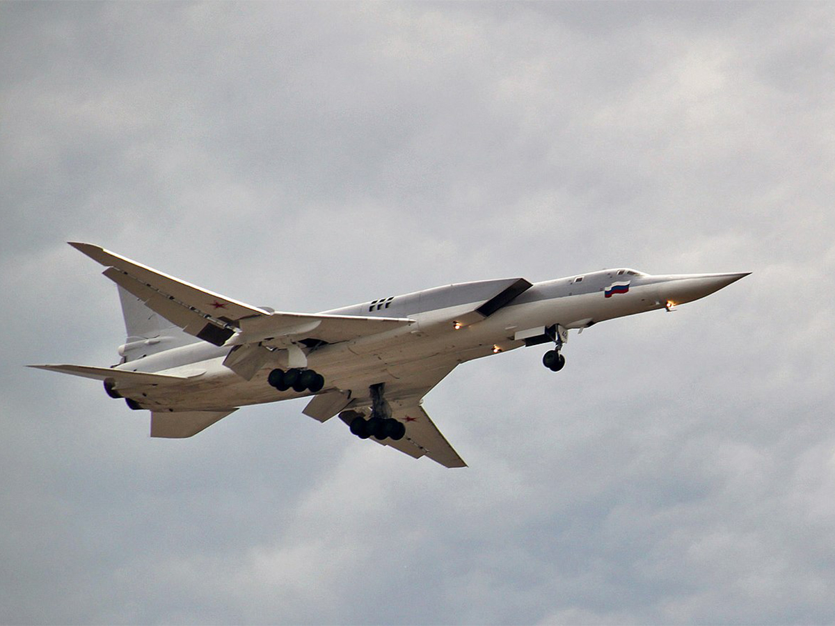 Шесть стран НАТО подняли истребители на перехват российских Ту-22М3