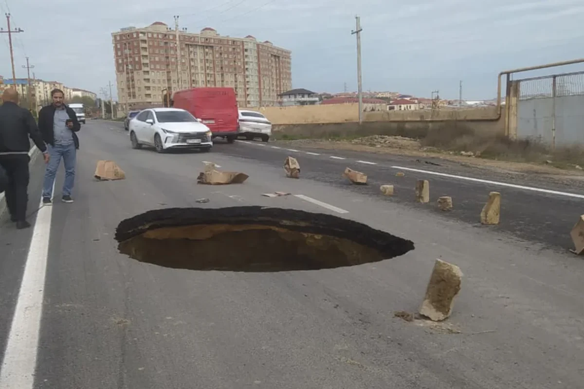 Госагентство назвало причину обрушения дороги в Масазыре