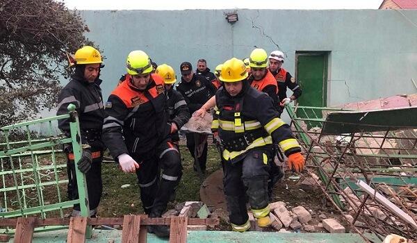 В Сабунчи обрушился частный дом