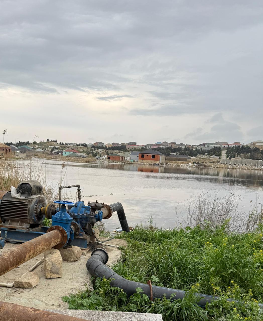 Дома Абшерона спасают от подтоплений