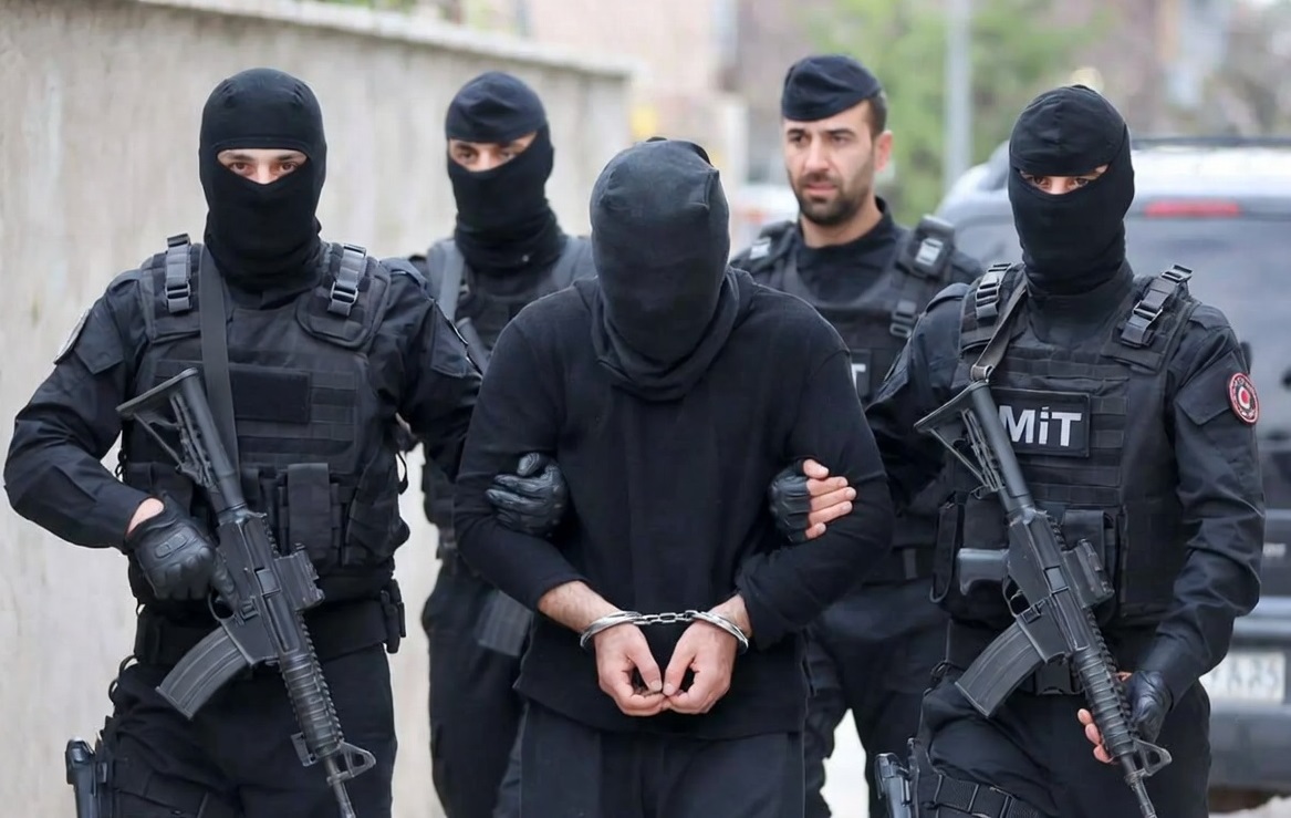 В Стамбуле задержан разыскиваемый в 196 странах контрабандист Инглаб Бабаев