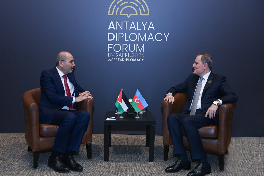 В Анталье прошла встреча глав МИД Азербайджана и Иордании