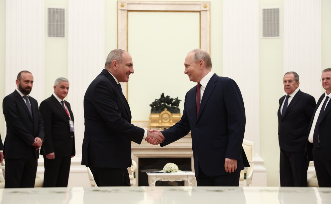 Путин и Пашинян Кремль