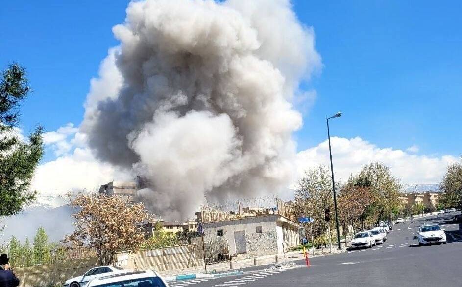 Тегеран подвергся мощной бомбардировке