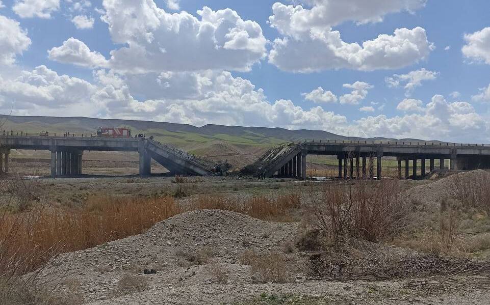 США и Израиль ударили по мостам и магистралям Ирана