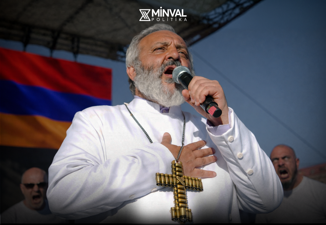 Крест из пуль и план захвата 250 тысяч человек во «вражеской стране»