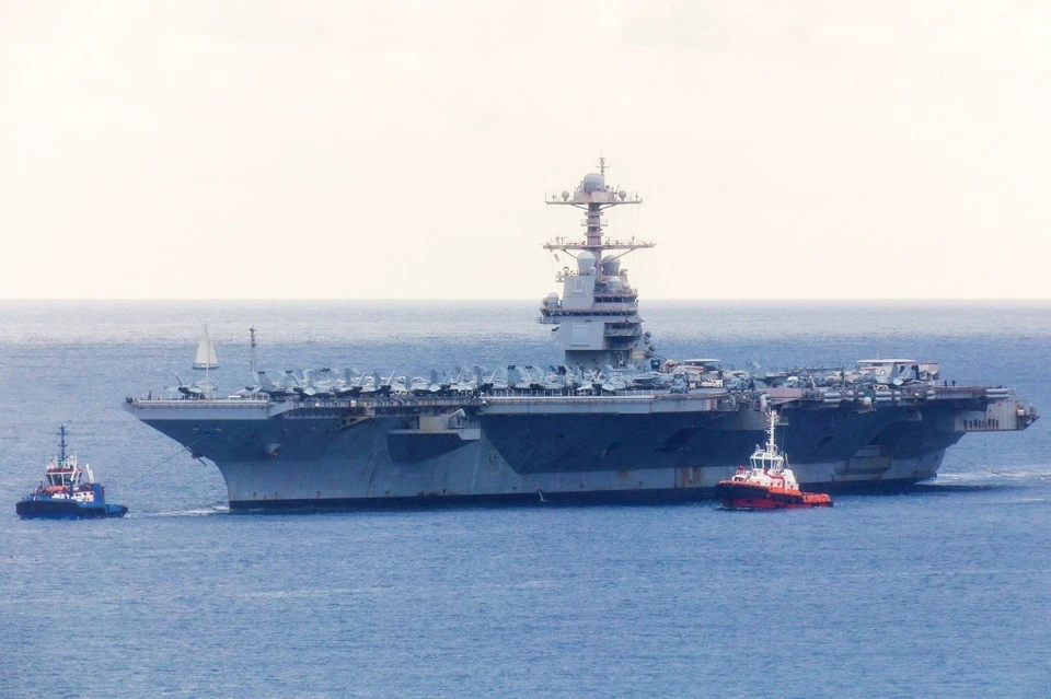Иран ударил по американским кораблям