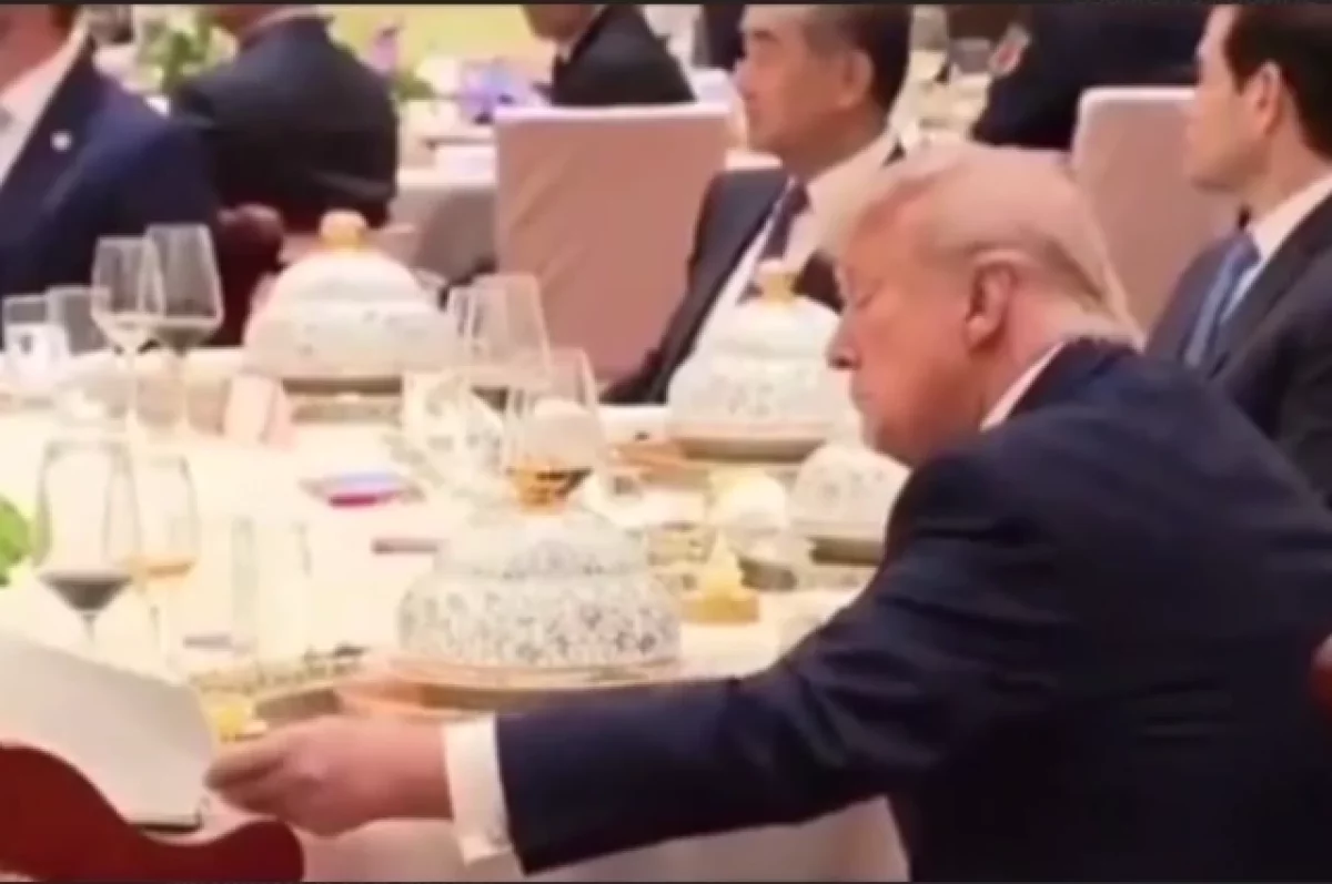 Трамп заглянул в личный блокнот Си Цзиньпина