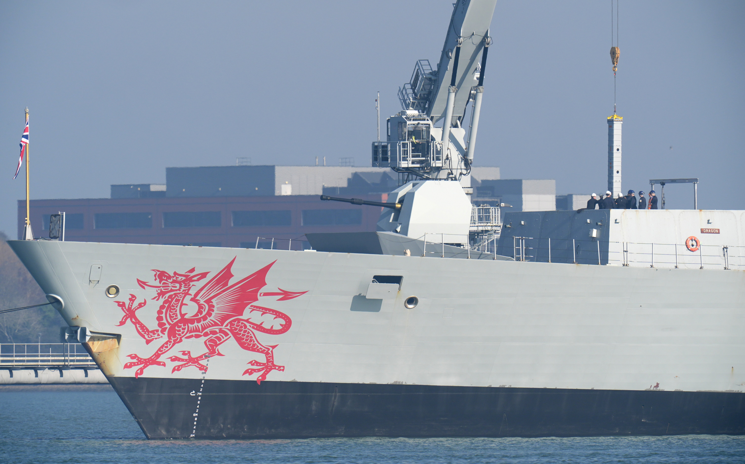 Великобритания направит эсминец HMS Dragon в Ормузский пролив
