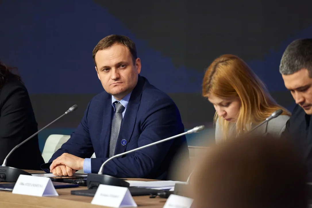 Кулеба в Баку назвал цену войны для украинских городов