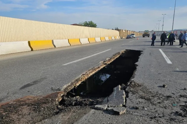 В Гобустане снесут частично обрушившийся мост 1 В Гобустане снесут частично обрушившийся мост