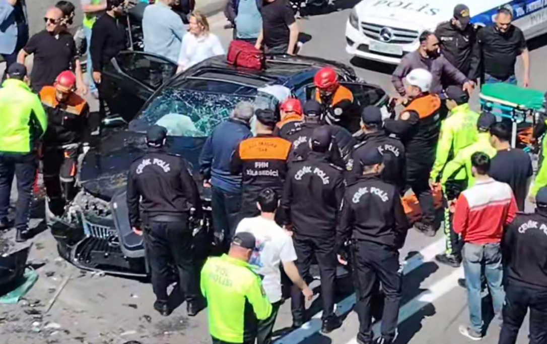 Тяжелое ДТП у станции метро «Гянджлик»: несколько человек пострадали
