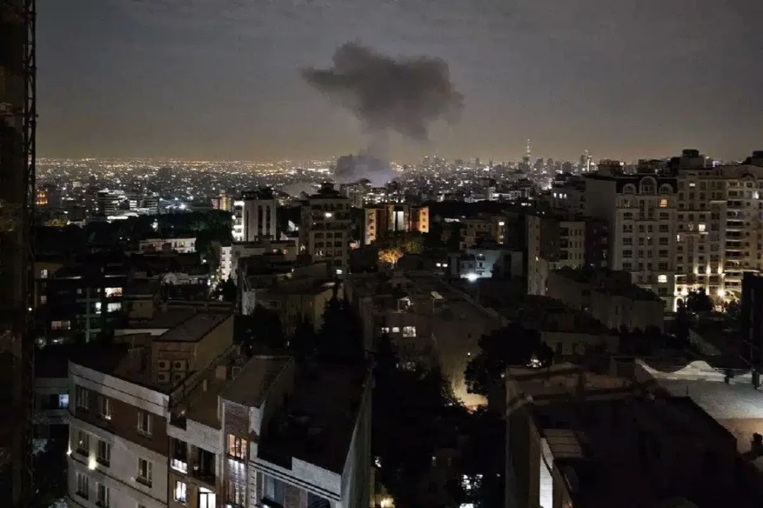 Иранские СМИ сообщили о работе ПВО в Тегеране