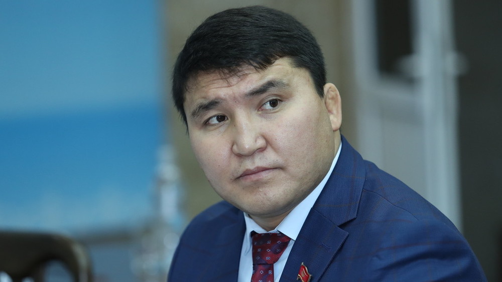 В Кыргызстане по подозрению в создании ОПГ задержан бывший депутат 2 В Кыргызстане по подозрению в создании ОПГ задержан бывший депутат