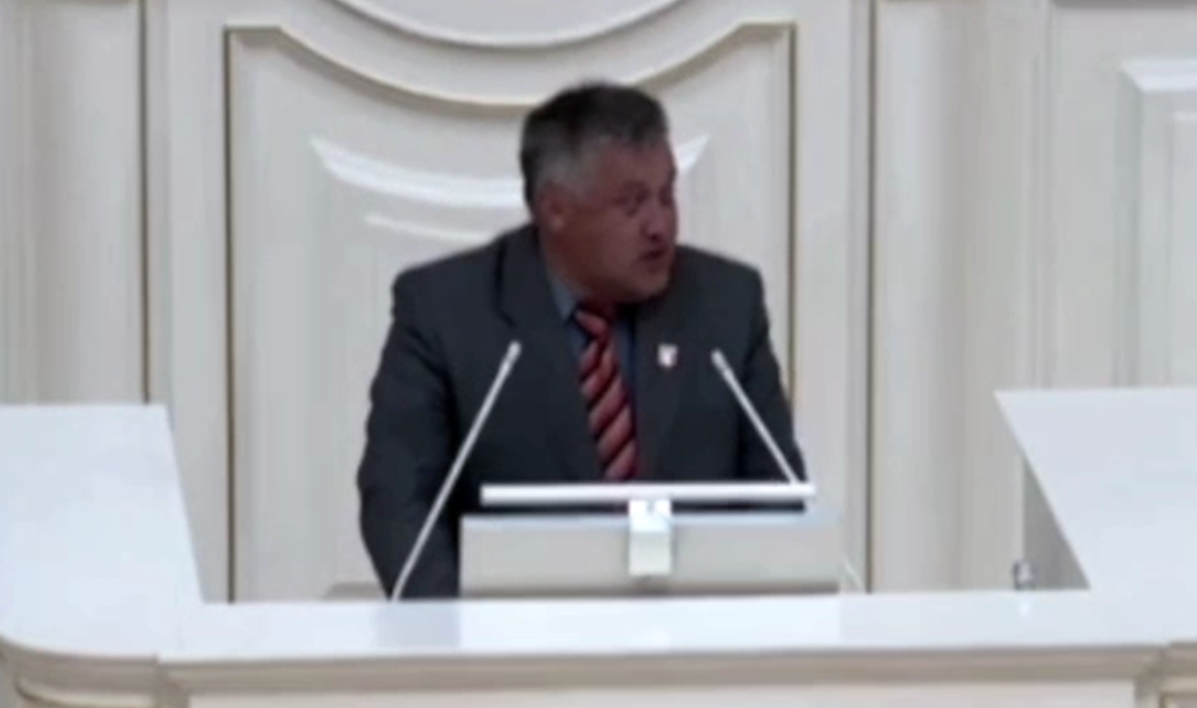В России чиновник призвал к ядерному удару по Украине, ему отключили микрофон