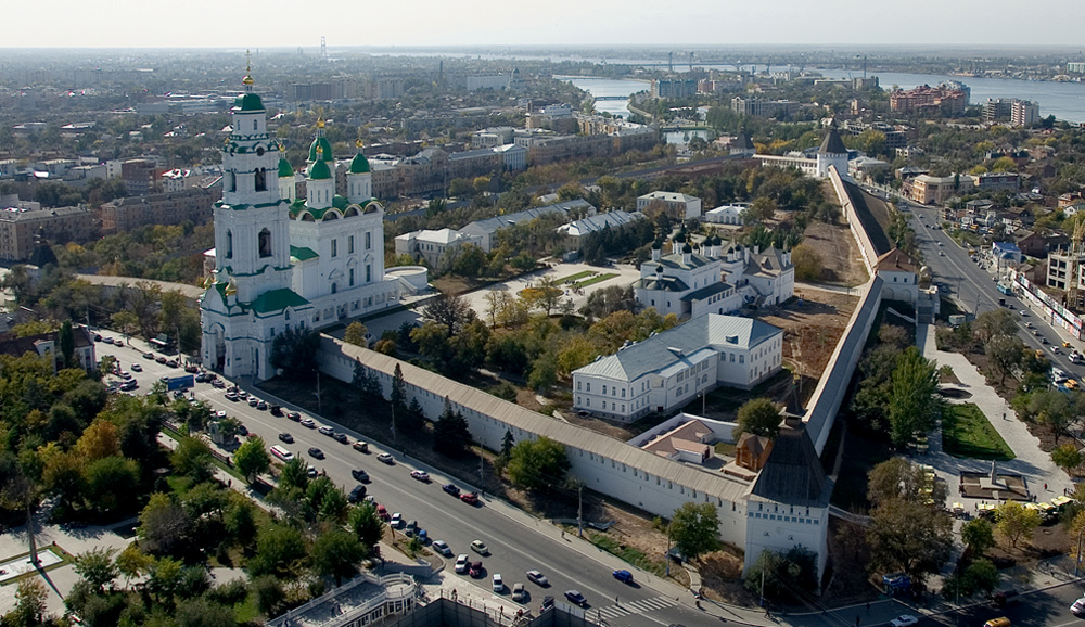 Рыбные котлеты стали причиной массового отравления в Астрахани