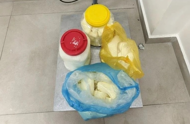 В аэропорту Оренбурга уничтожили более 200 килограммов продуктов из Азербайджана 3 В аэропорту Оренбурга уничтожили более 200 килограммов продуктов из Азербайджана