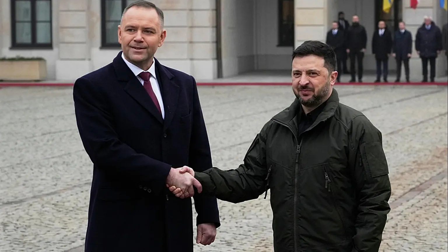 Зеленский сравнил Навроцкого с Орбаном 2 Зеленский сравнил Навроцкого с Орбаном