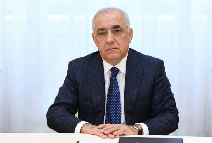 Али Асадов: «Мы держим кулаки за сборную Узбекистана»
