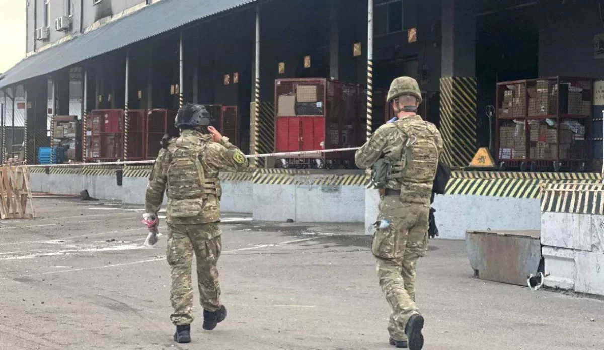 Взрыв на почтовом терминале в Киеве: есть жертвы