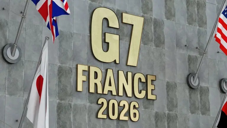 Лидеры стран G7 договорились усилить давление на нефтегазовый сектор России 2 Лидеры стран G7 договорились усилить давление на нефтегазовый сектор России