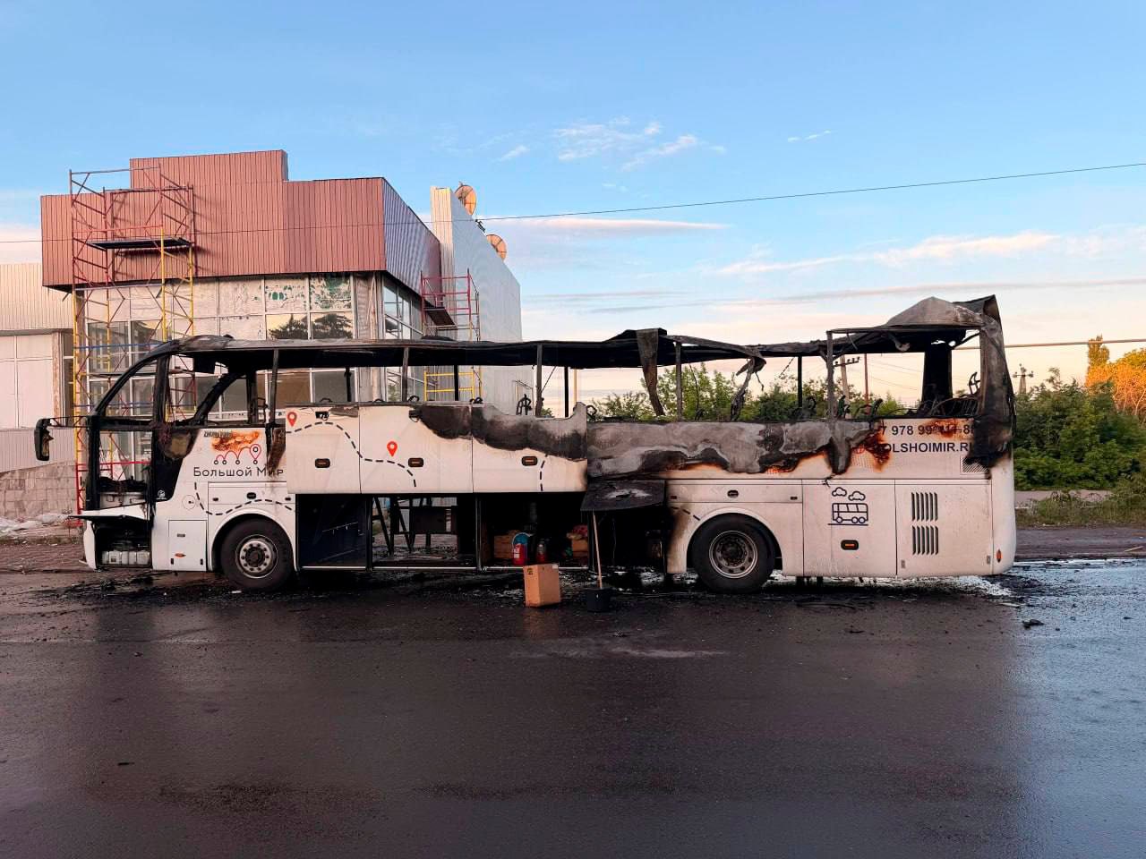 ВСУ ударили по автобусу в находящемся под контролем России городе: 7 погибших, 11 пострадавших