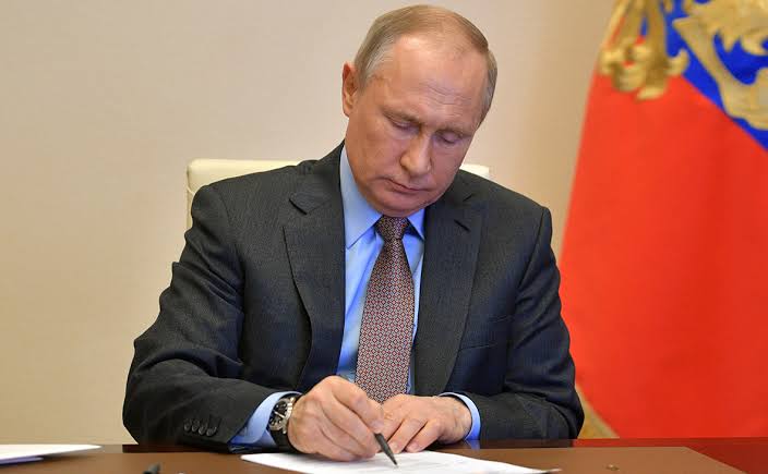 Путин ужесточил закон: арест имущества и счетов за рубежом