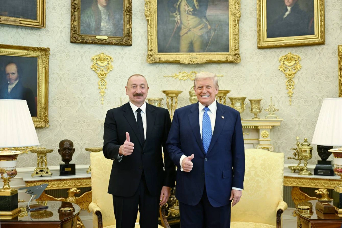 Алиев поздравил Трампа и поблагодарил за поддержку Азербайджана