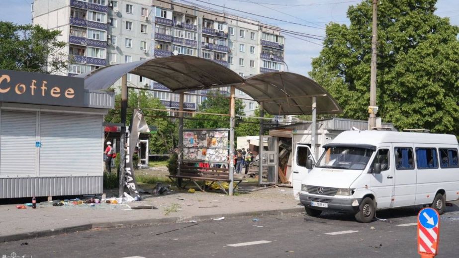 Российские беспилотники ударили по Запорожью: погибли люди 3 Российские беспилотники ударили по Запорожью: погибли люди