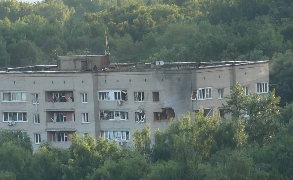 Москву массированно атаковали украинские дроны, а в Ставропольском крае горит нефтебаза