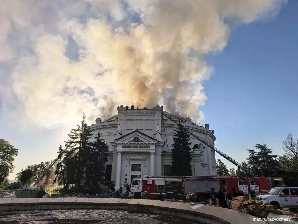 СВР обвинила Британию в атаке на символ обороны Севастополя