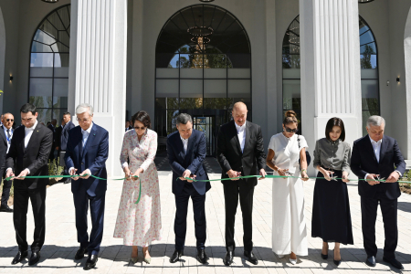 Ильхам Алиев на открытии пятизвездочного отеля Baku Resort&Spa на берегу Иссык-Куля