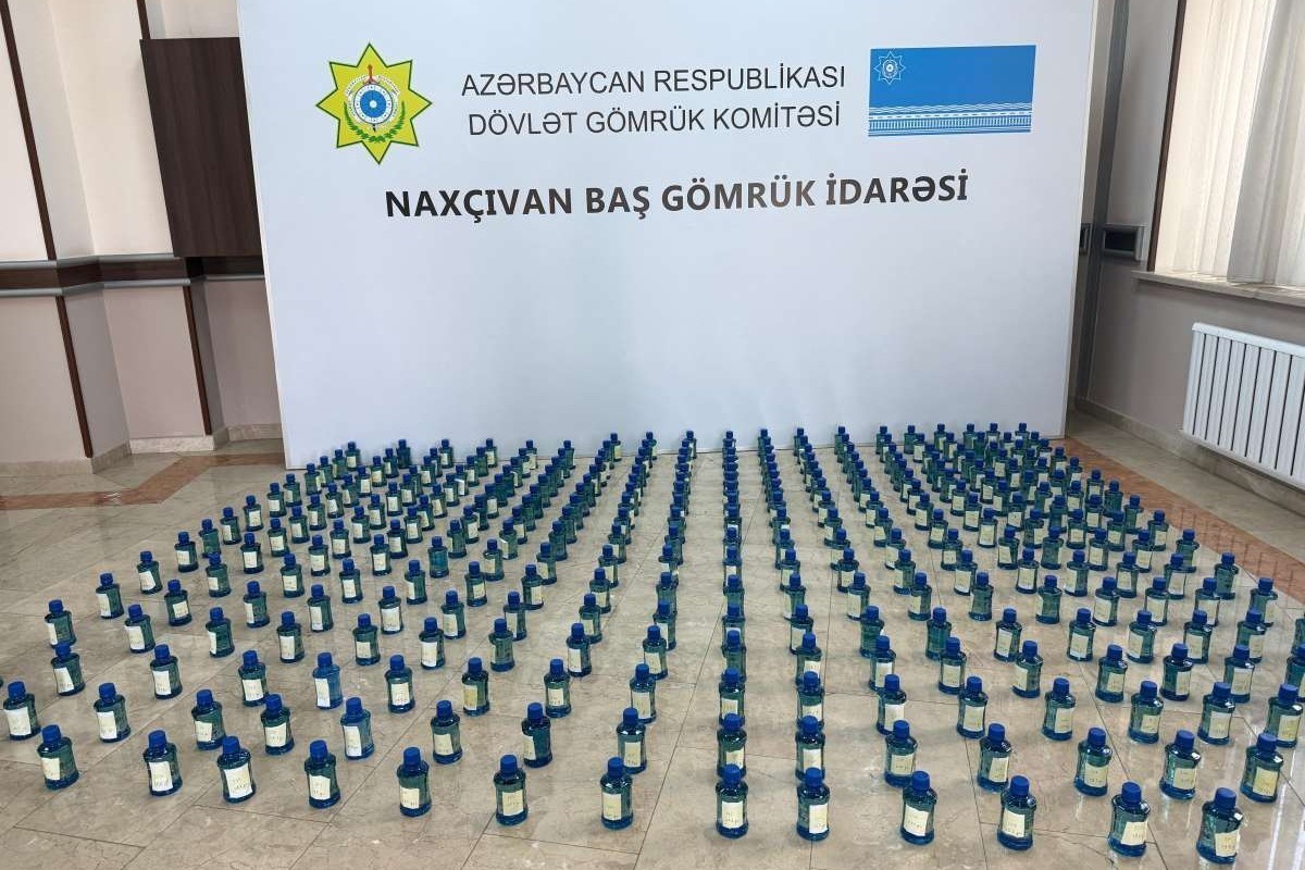 Под видом безалкогольных напитков через Азербайджан пытались провезти метамфетамин 3 Под видом безалкогольных напитков через Азербайджан пытались провезти метамфетамин