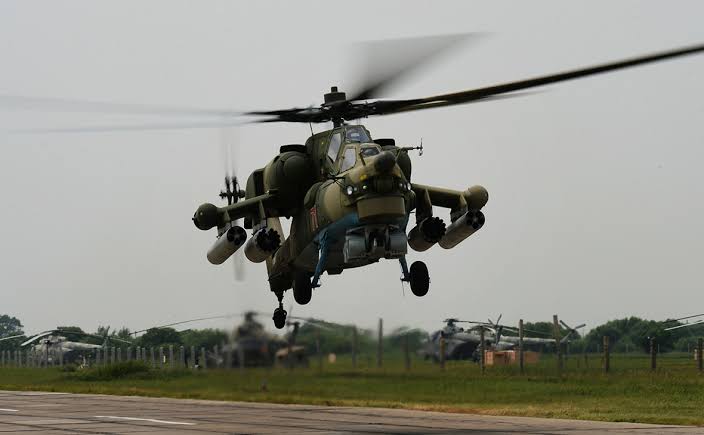 Украинский дрон догнал и поразил российский вертолёт Ми-28 2 Украинский дрон догнал и поразил российский вертолёт Ми-28