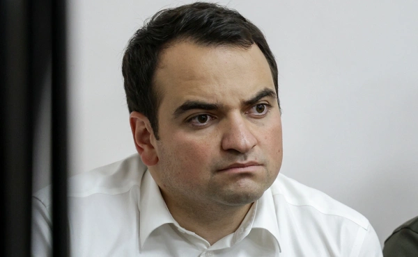 Силовики пришли с обыском к Нареку Карапетяну