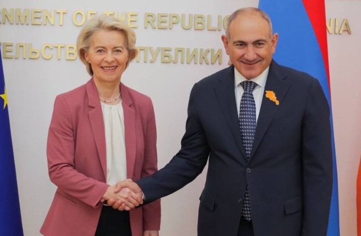 Урсула фон дер Ляйен прибыла из Баку в Ереван 2 Урсула фон дер Ляйен прибыла из Баку в Ереван